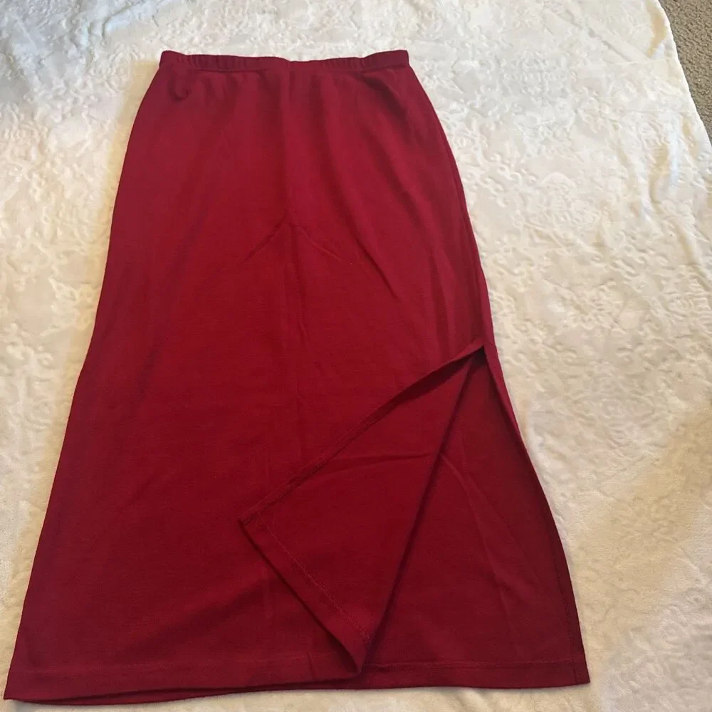 Leslie Fay Red Straight Skirt Sz L side Slit & elastic Waist